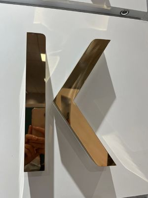 외관 표지판 필수 맞춤형 크기 3D 채널 글자와 함께 금속 빛나는 표지판