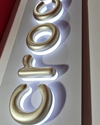 스노우 아웃도어 사이니지 스토어 사이니지 LED 문자 사용자 정의 금속 상점 프론트 아웃도어 프론트 3D 상점 비즈니스